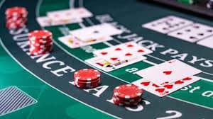 Tampilan aplikasi live casino di ponsel dengan interface interaktif dan gampang dikendalikan
